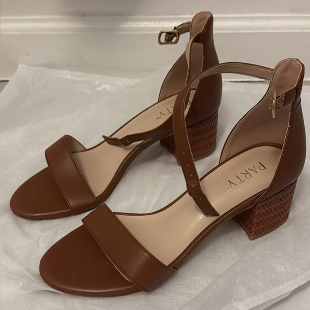 Chunky heels, size 5.5, Brown